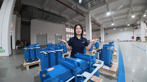 西凯士为中东客户定制正弦波滤波器，采用1.35倍过载设计与铁路级三防工艺